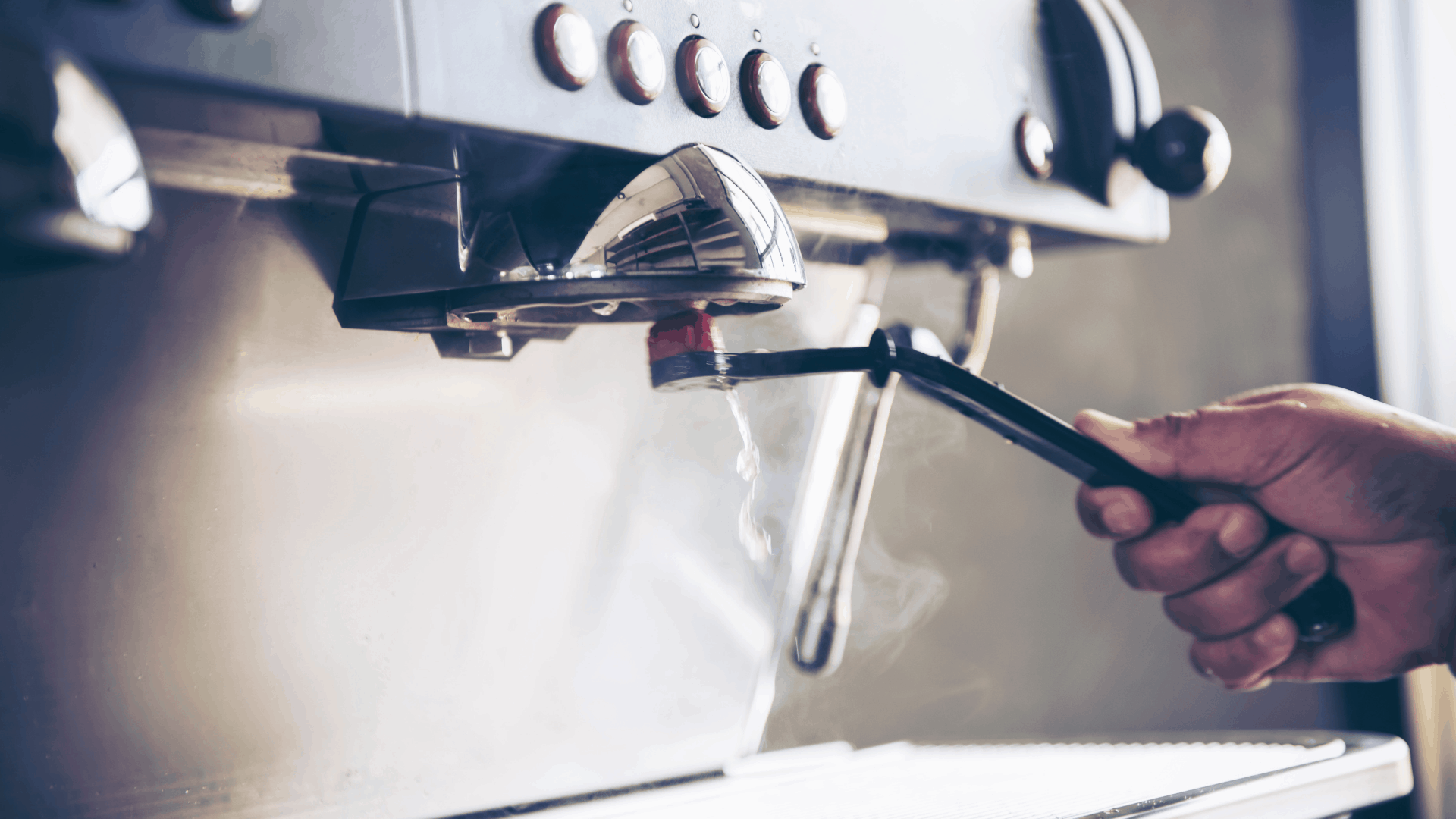 cleaning espresso machine